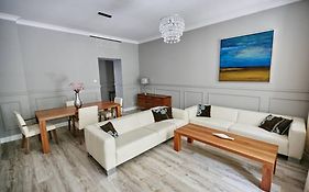 Bezowy Apartament De Lux Dla 4 Osob Chorzow Katowice